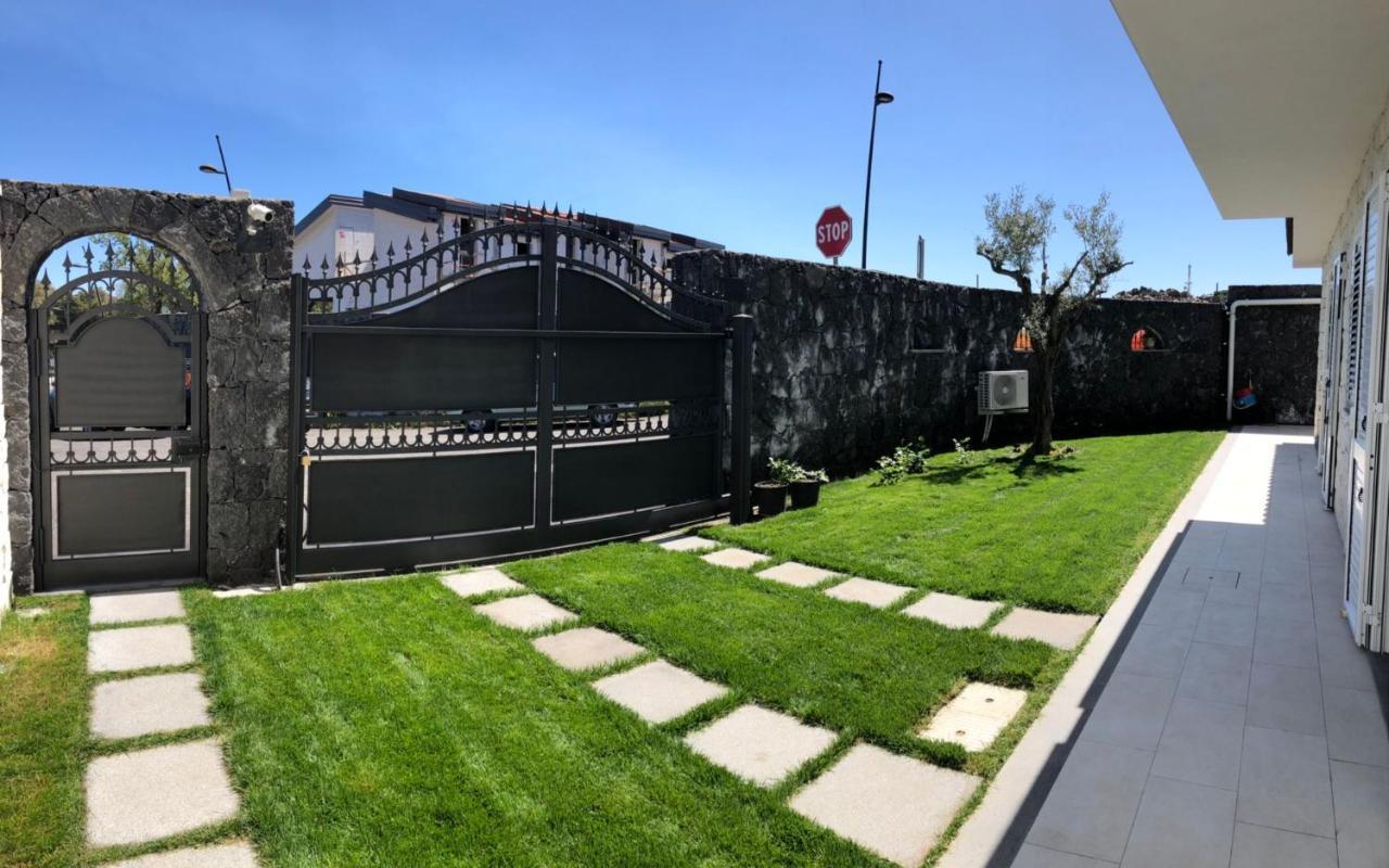 Casa Vacanze La Conca San Giovanni La Punta Bagian luar foto